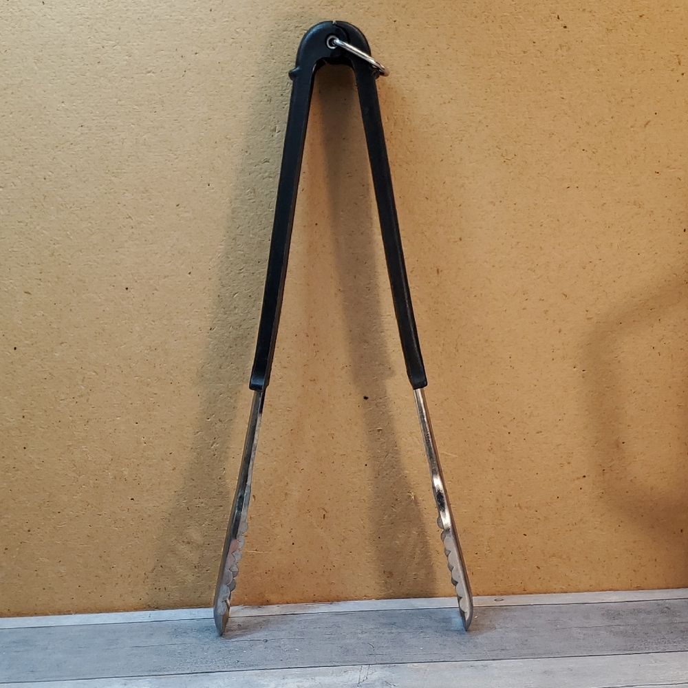 Pampered Chef Black and Silver Grilling Tongs